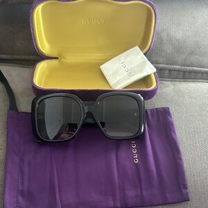 Gucci Black Oversized Square Sunglasses